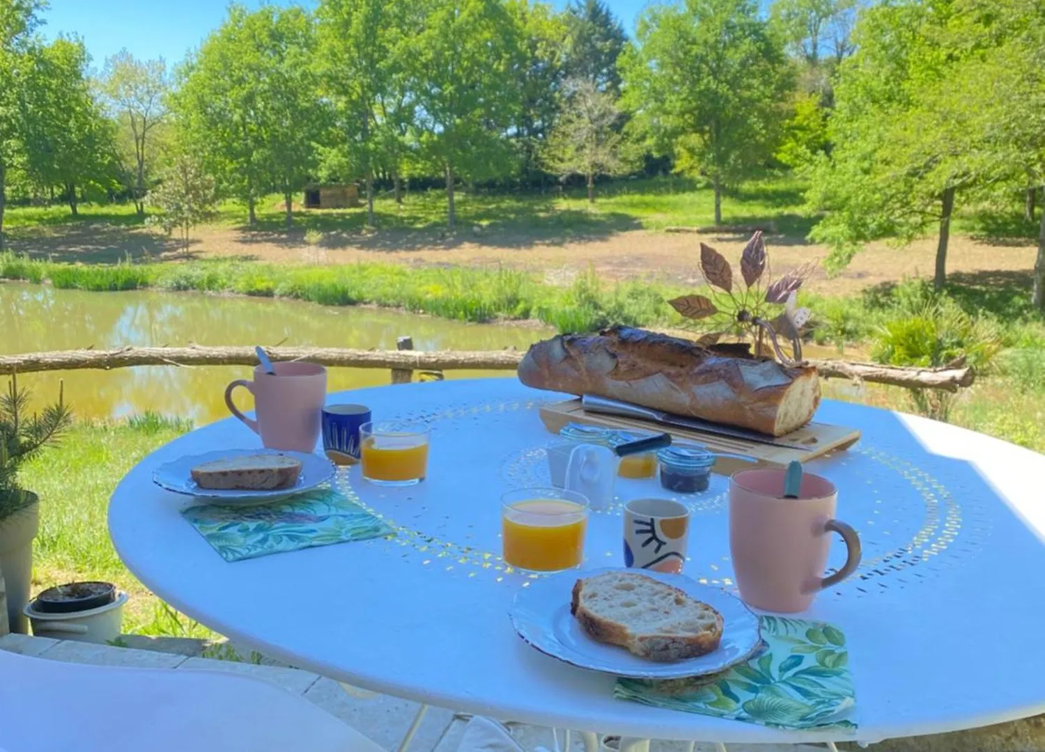 Couette-café Bed and Breakfast La Bastide à Armous-et-Cau